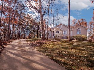 310 Raven Cliff Rd, Cleveland, SC 29635