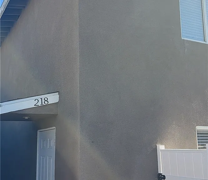 218 E 25th St — Photo 30