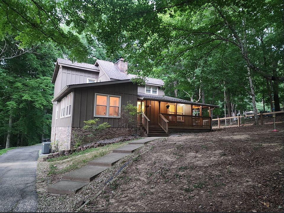 1st image of 2869 Stacy Ln