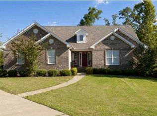 303 Cambridge Ct, Florence, AL 35633