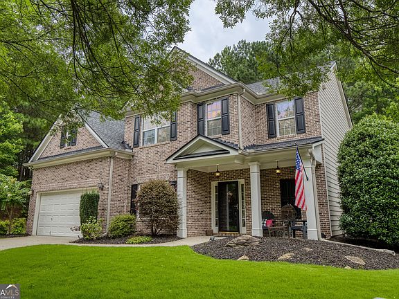 3rd image of 119 Lake Reserve Way