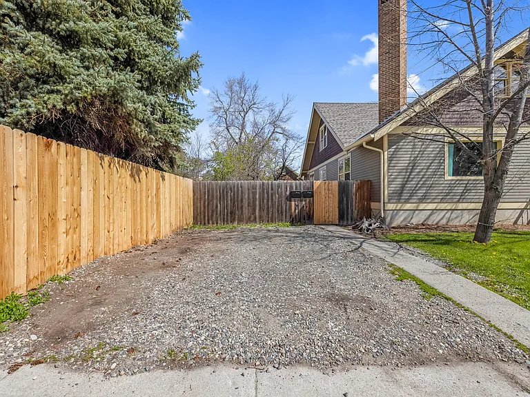 303 E Olive St #2 — Photo 18