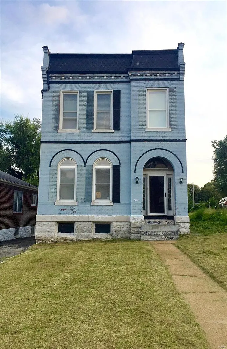 4558 Carter Ave photo 1