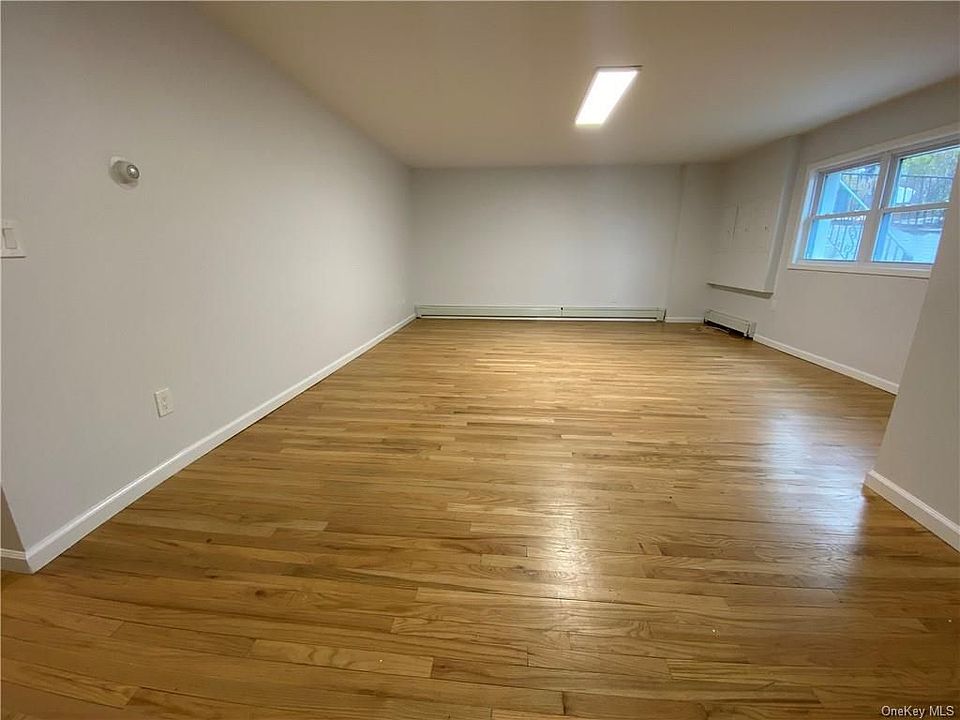 1st image of 236 Mary Lou Ave #1L