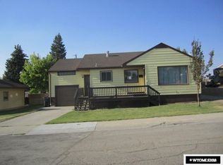 1403 Yalecrest Dr, Rock Springs, WY 82901