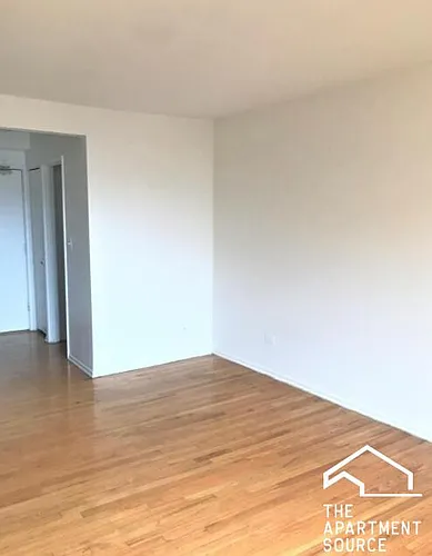 6830 N Sheridan Rd #268 Photo 1