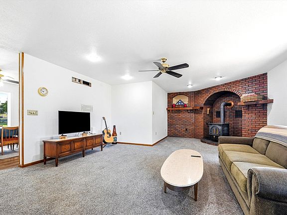5th image of 3019 SE Aries Ave