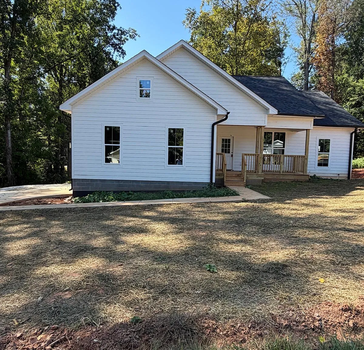 3 bed, 1484 sqft, $2,300 — Photo 2
