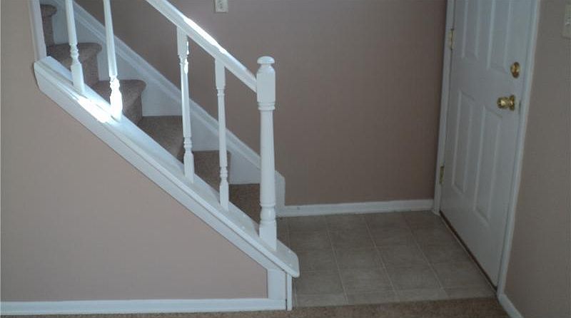 2nd image of 1733 N Mutz Dr