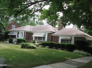 15304 Charles R Ave, Eastpointe, MI 48021