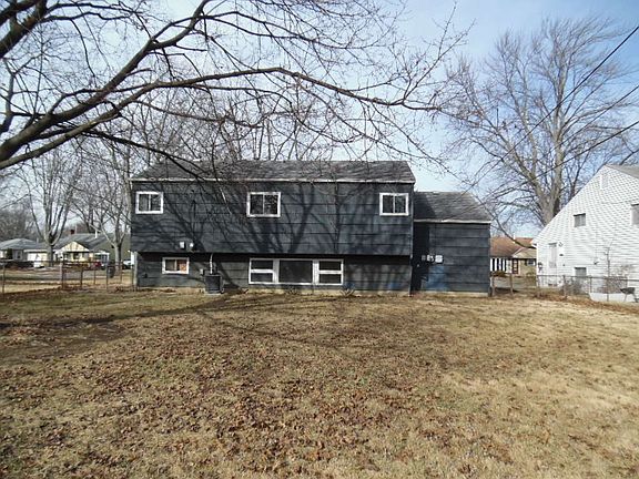 2nd image of 1150 Manfeld Dr