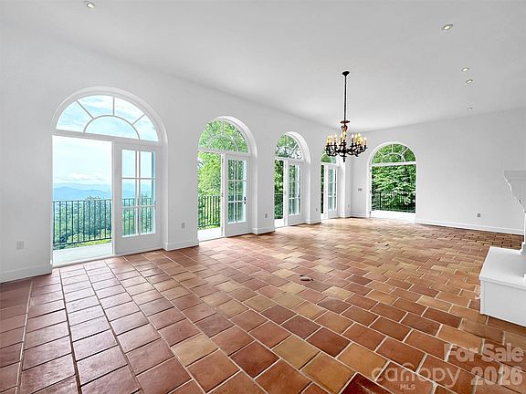 4th image of 2222 Greenspire Dr