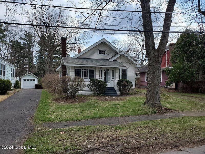2nd image of 20 Lincoln Avenue