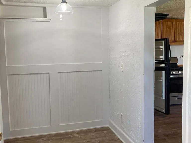 127 N Riverside Ave #LOWER LEVEL — Photo 8