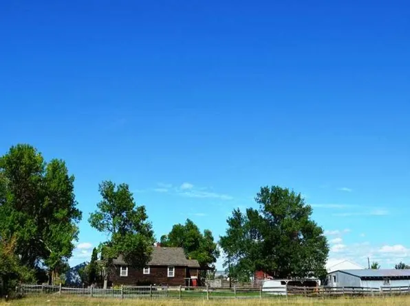 1971 S 10th Rd, Worden, MT 59088