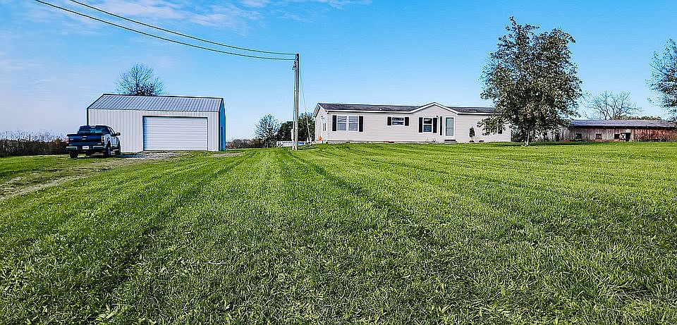 Large lawn/country setting