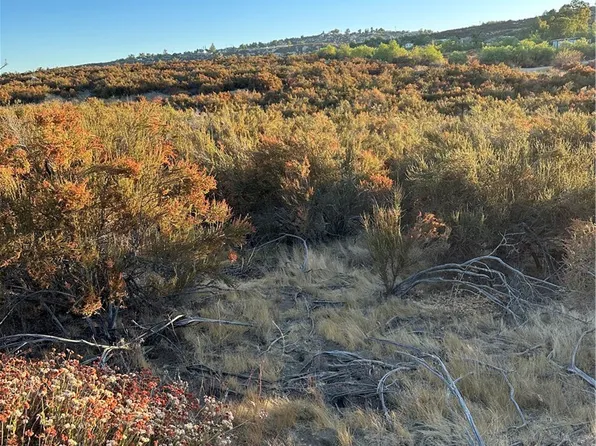 84 Sable Dr, Hemet, CA 92544