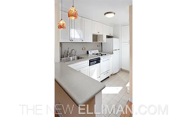 Sold by Douglas Elliman | media 7