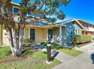 17226 Nisson Rd APT B, Tustin, CA 92780