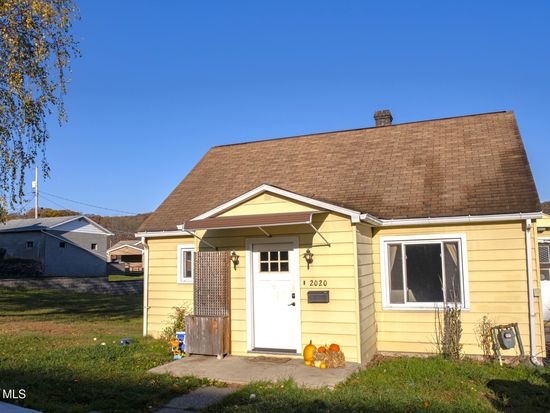 2020 16th Ave, Altoona, PA 16601