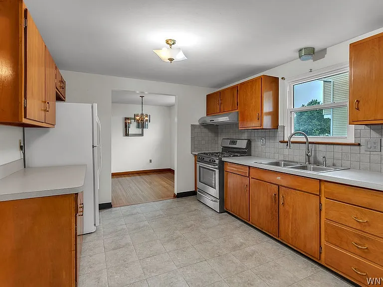 51 Marrano Dr — Photo 9