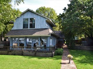 8112 Woodvale Rd, Fort Worth, TX 76135