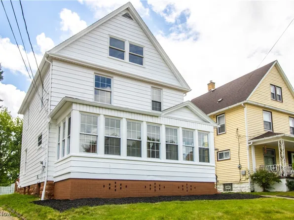 1047 Hawthorne St, Youngstown, OH 44502