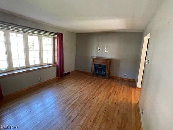 5th image of 70 Sun Valley Dr
