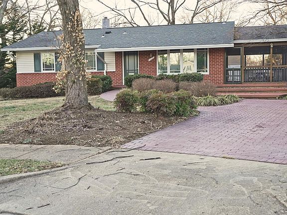 2nd image of 7714 Rowan Ct