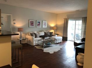 19 Hampshire Rd APT 301, Methuen, MA 01844