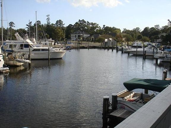 5th image of 963 Marina Blvd #7