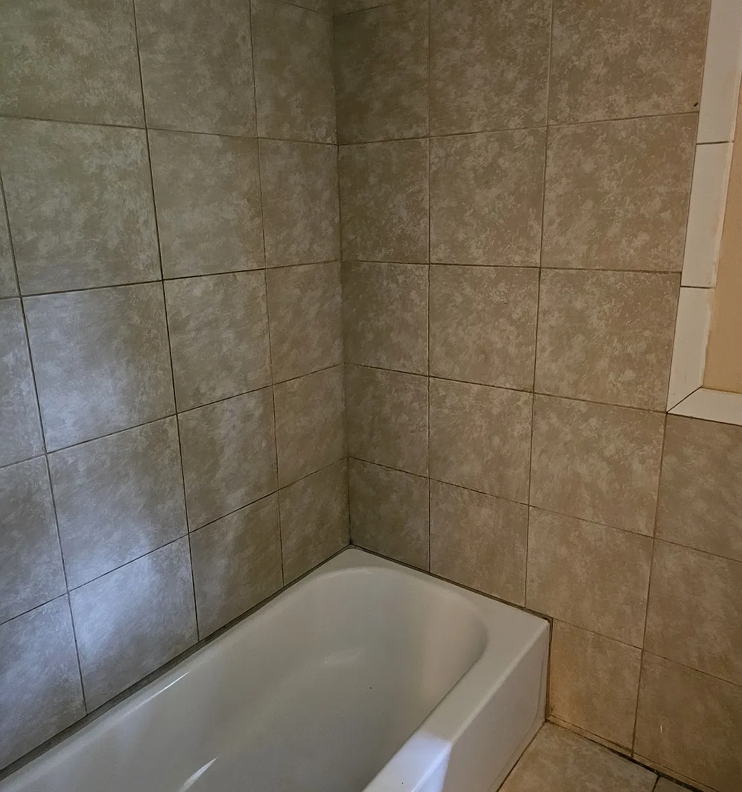 3 bed, 1.5 bath, 1196 sqft, $1,300 — Photo 4