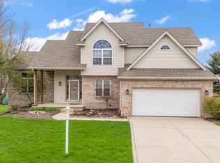 3204 Clairborne Xing, Valparaiso, IN