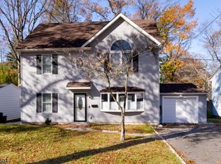 18 Hunterdon Rd, West Orange, NJ 07052