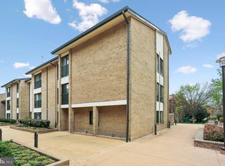 150 Monroe St APT 302, Rockville, MD