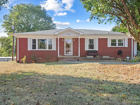 140 Oakland Heights Rd, Forest City, NC 28043