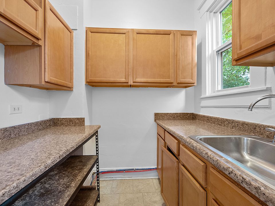 2326 Stratford -5088