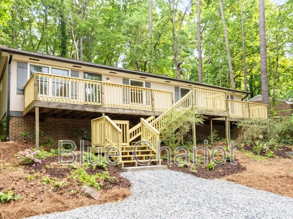 1705 Smith Level Rd #B, Chapel Hill, NC 27516