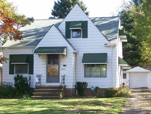 1st image of 4629 E 104th St