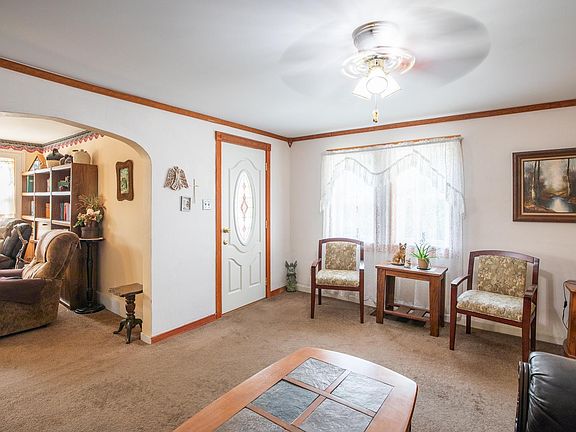 5th image of 209 N Ogden St