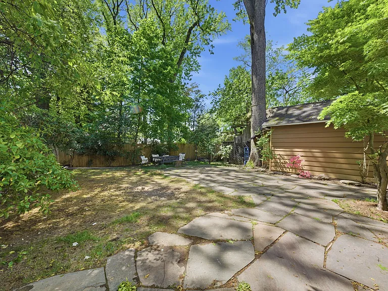 232 Riveredge Rd — Photo 50