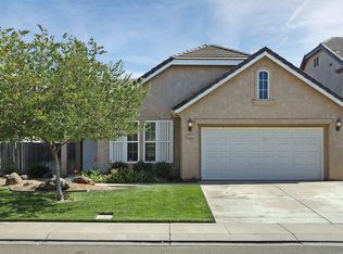 2608 Allegiance Ln, Riverbank, CA 95367