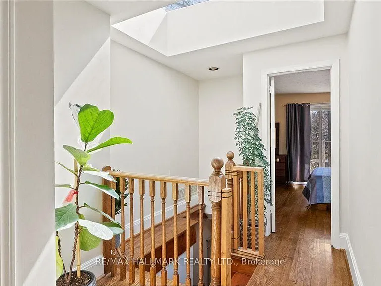 100 Warden Ave — Photo 19