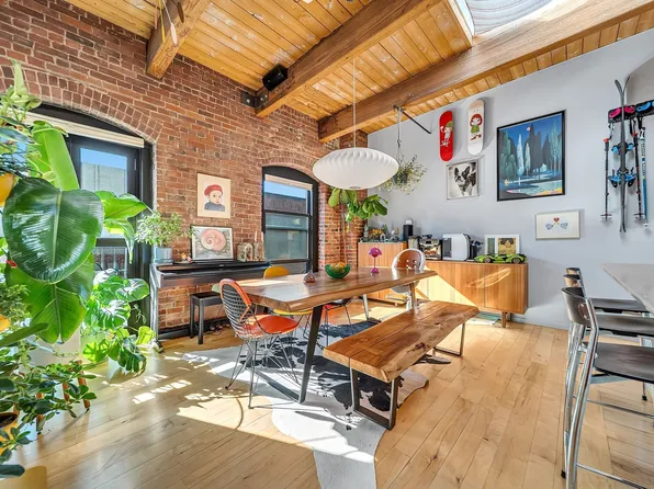 21 Wormwood St Unit 620, Boston, MA 02210