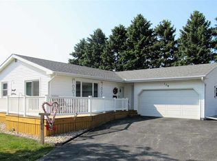 119 Paper St, Genoa, NE 68640