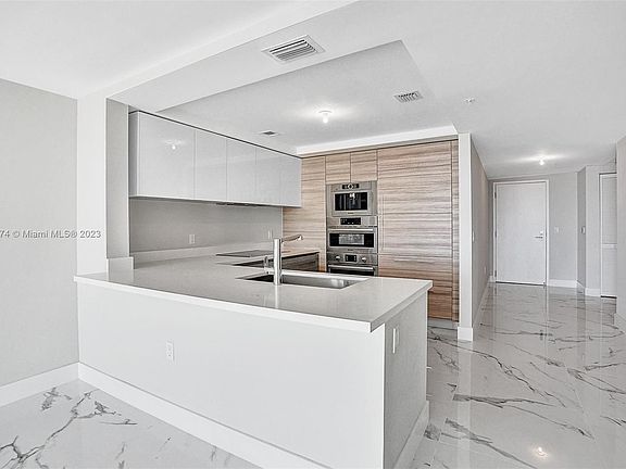 4th image of 330 Sunny Isles Blvd #5-1905