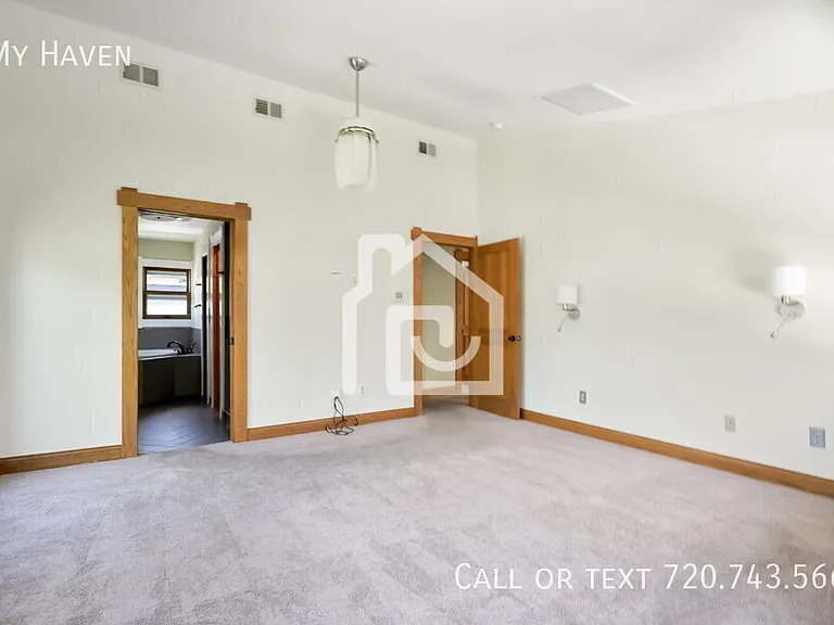 1121 S Williams St — Photo 20