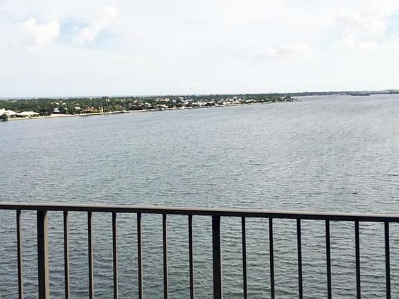 view1