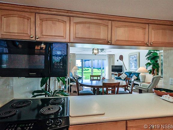 5th image of 4831 Saxon Dr #1110