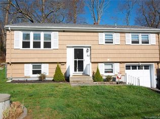 57 Cedar Dr, North Stonington, CT 06359